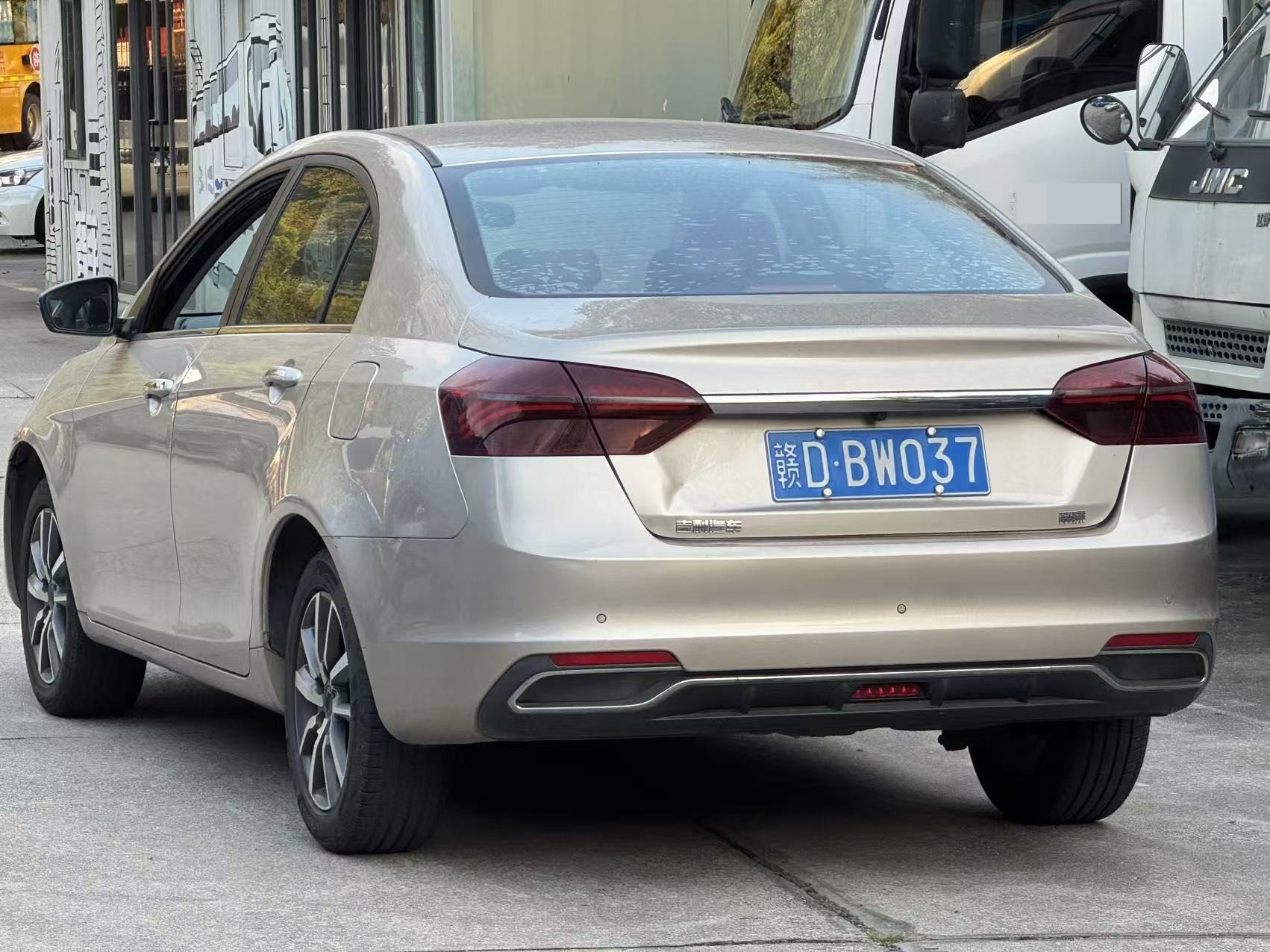 GEELY Emgrand 2021 car image #6