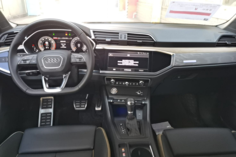 Audi Q3 2023 #10 Audi Q3 2023 car image #10