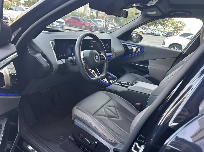 BMW X3 2025 car image #5