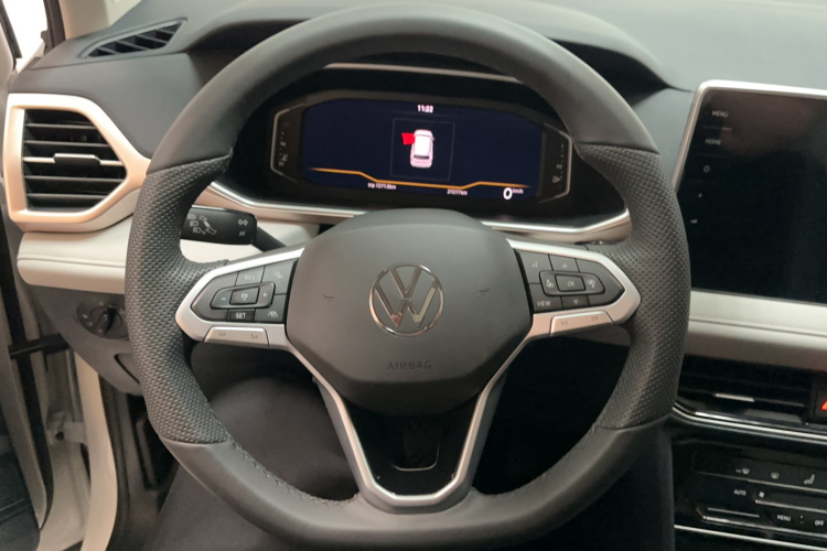 Volkswagen Tharu 2024 car image #21