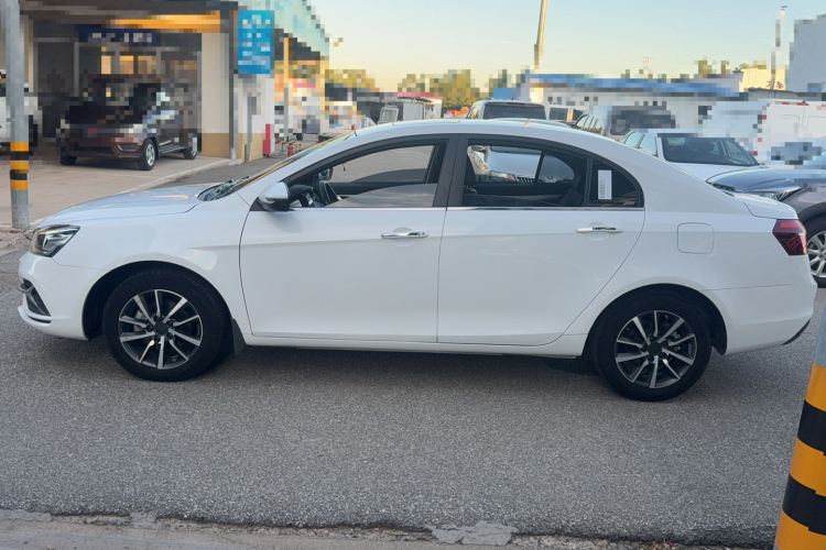 GEELY Emgrand 2020 car image #7