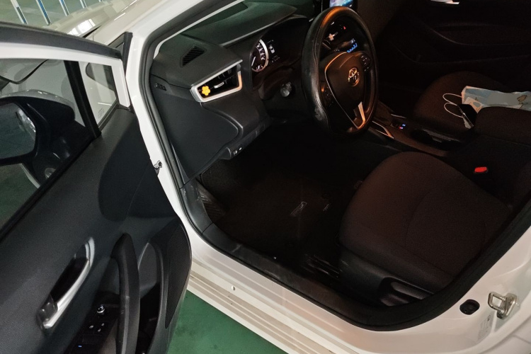 Toyota Corolla 2020 immagine di auto #18