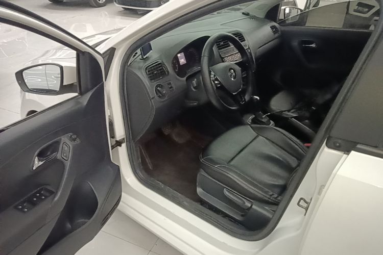 Volkswagen Polo 2019 #12 Volkswagen Polo 2019 car image #12