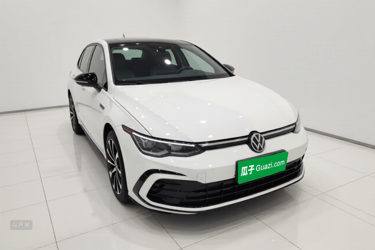 Volkswagen Golf 2023 car image #4