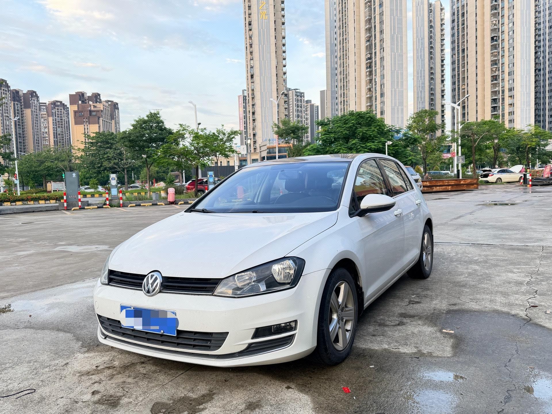 Volkswagen Golf 2016 Volkswagen Golf 2016 car image