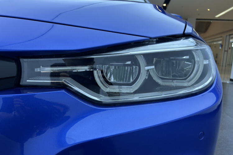 BMW 3 Series 2018 #24 BMW 3 Series 2018 car image #24