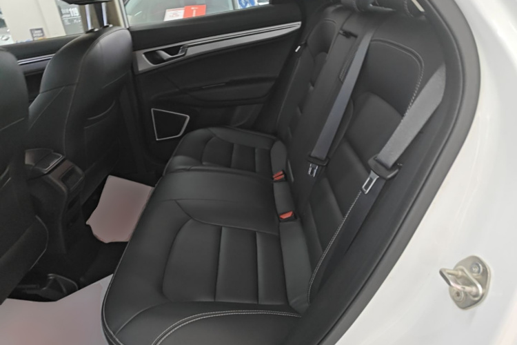 GEELY Emgrand GS 2019 car image #17