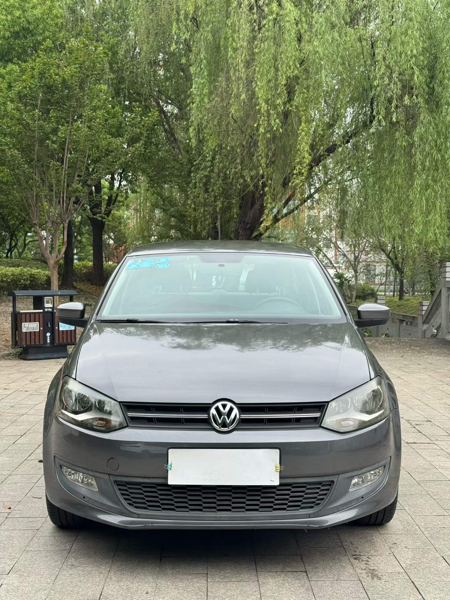 Volkswagen Polo 2014 car image #2