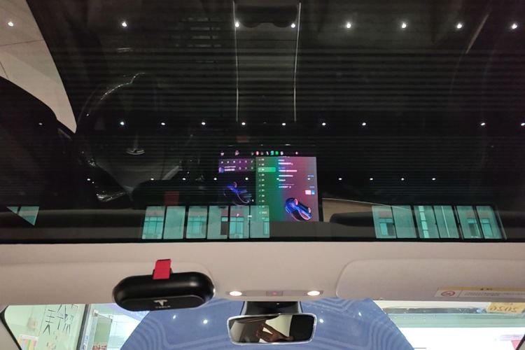 Tesla Model 3 2020 car image #20