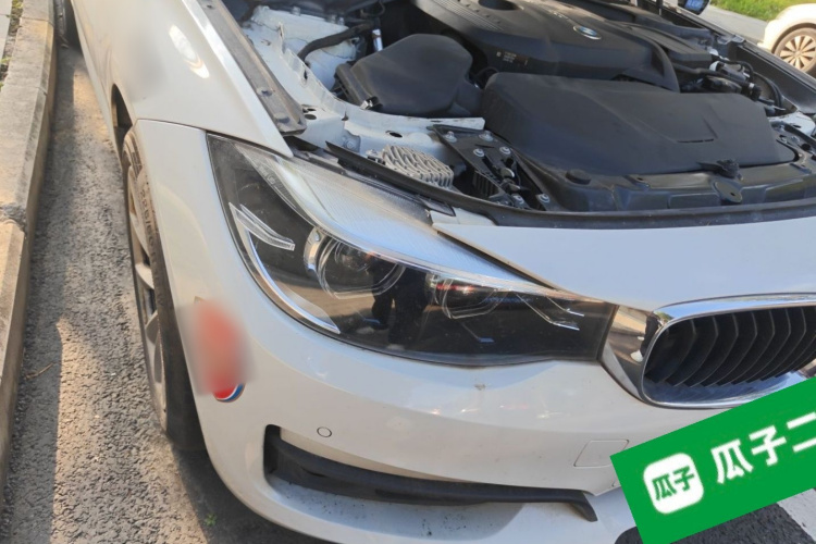 BMW 3 Series GT 2019 imagem de carro #8