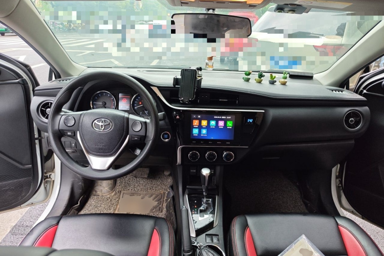 Toyota Corolla 2018 car image #11