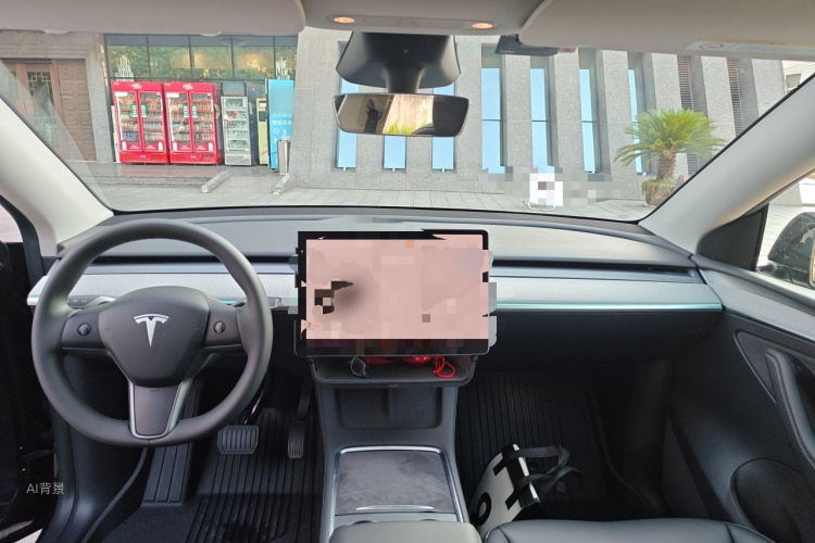 Tesla Model Y 2025 #11 Tesla Model Y 2025 car image #11