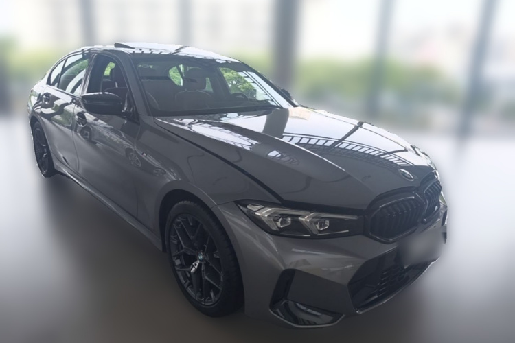 BMW 3 Series 2024 car image #4