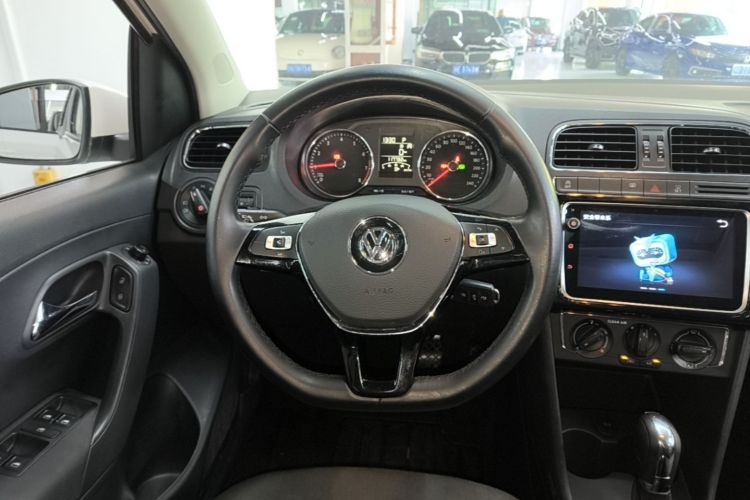 Volkswagen Polo 2018 #11 Volkswagen Polo 2018 car image #11