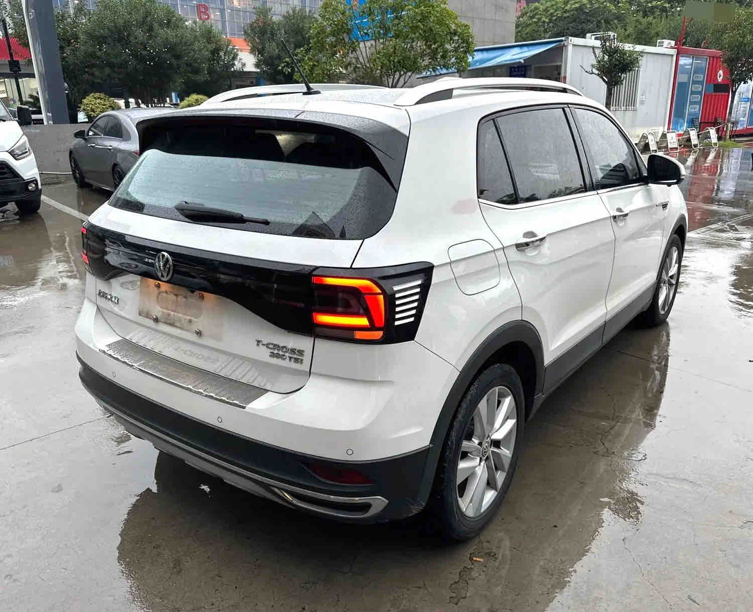 Volkswagen T-Cross 2020 #8 Volkswagen T-Cross 2020 car image #8