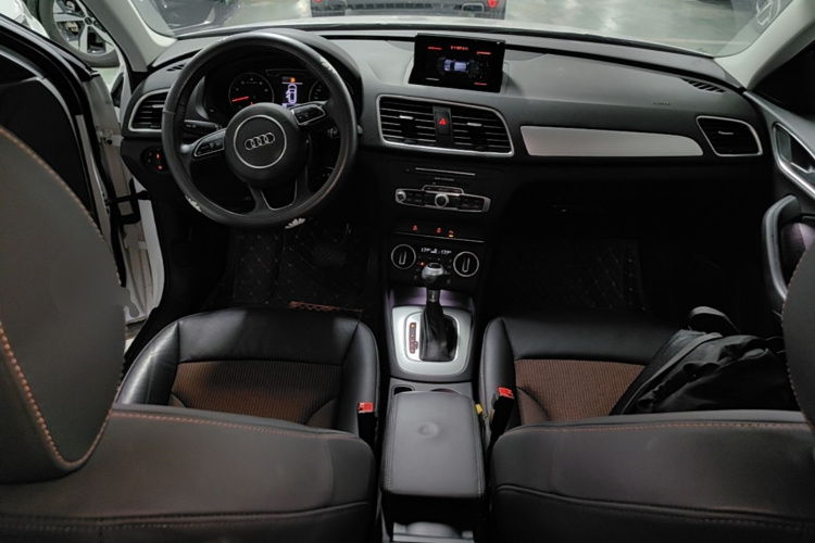 Audi Q3 2019 #10 Audi Q3 2019 car image #10