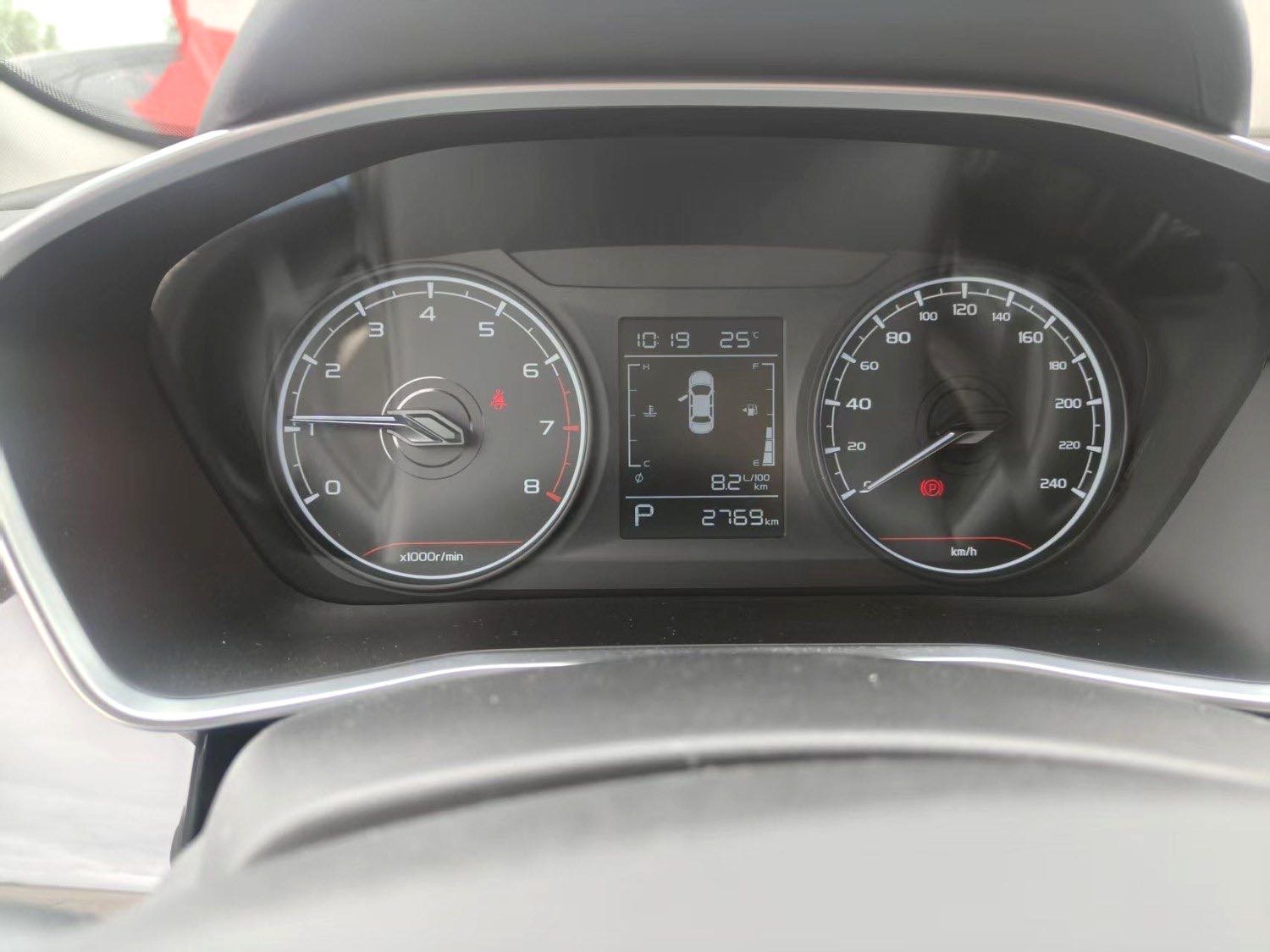 GEELY Coolray 2025 изображение автомобиля #6
