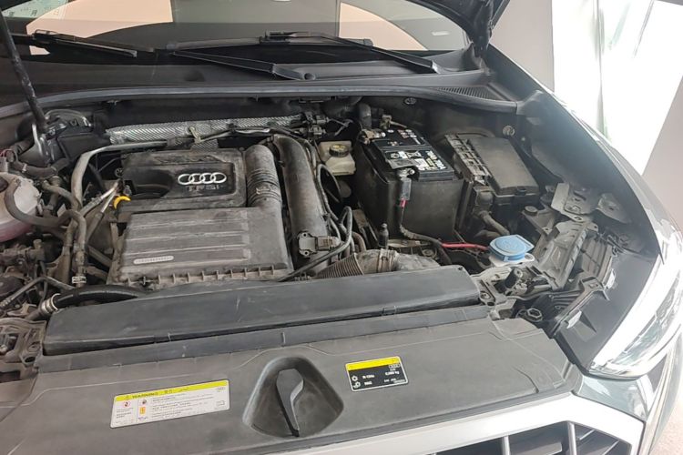 Audi Q3 2021 car image #24