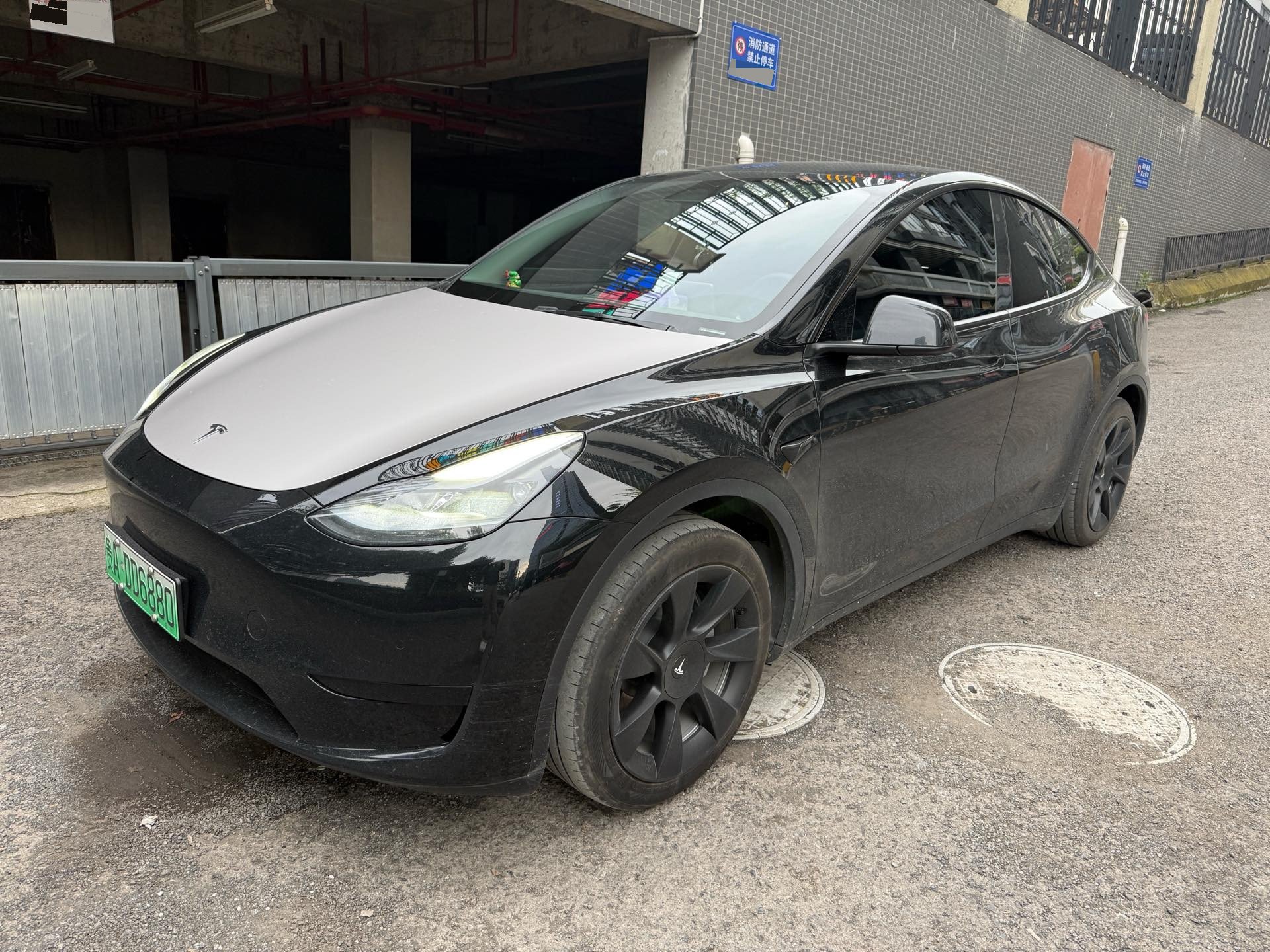 Tesla Model Y 2023 imagem de carro 