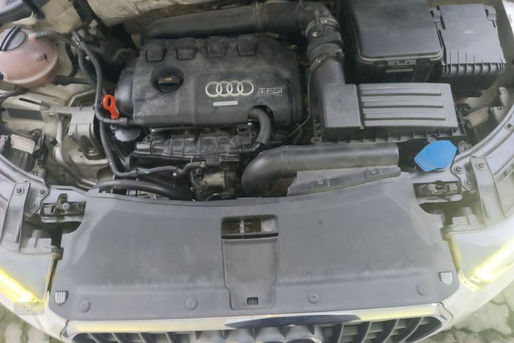 Audi Q3 2014 car image #22