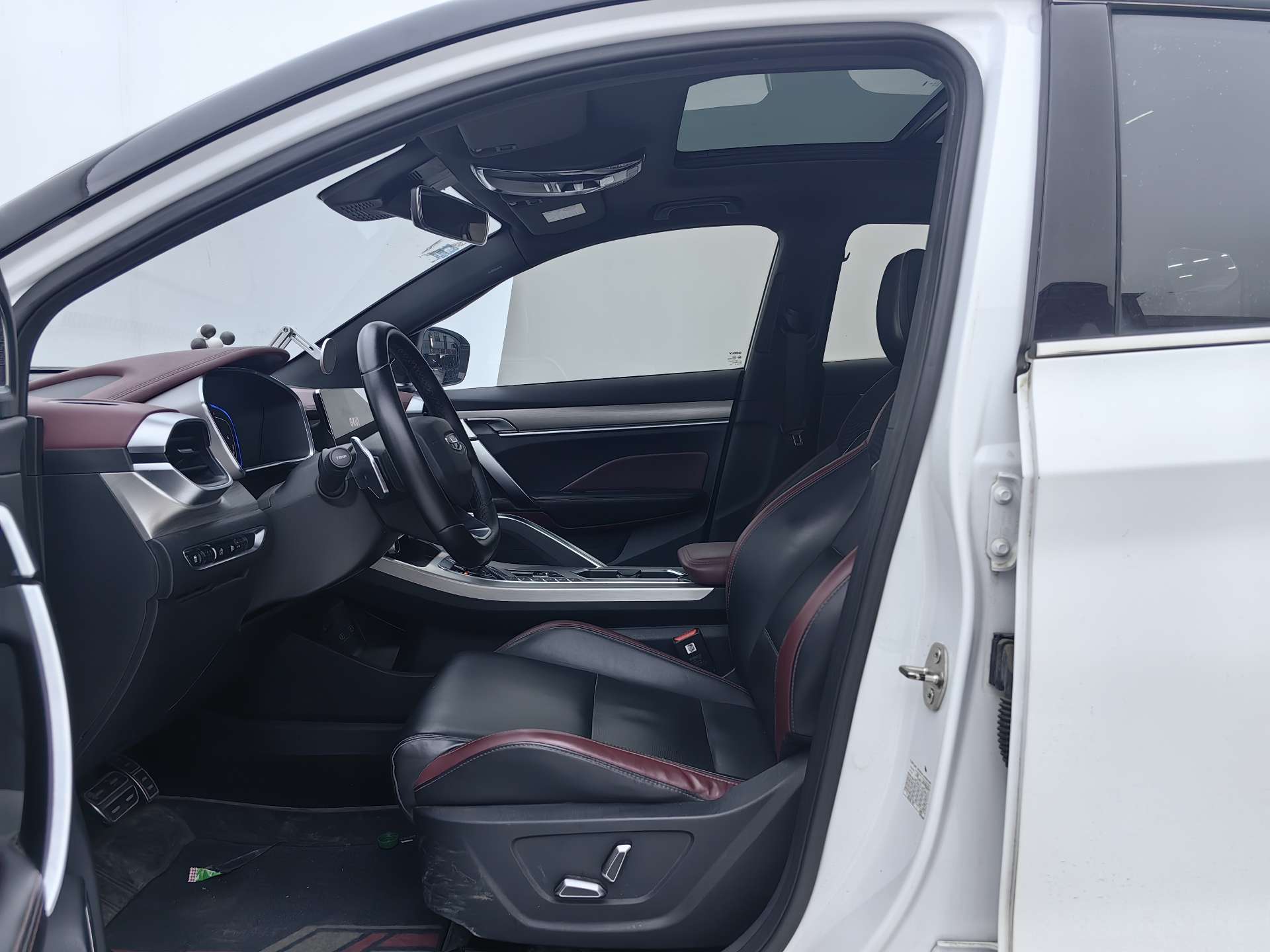 GEELY Coolray 2019 car image #4