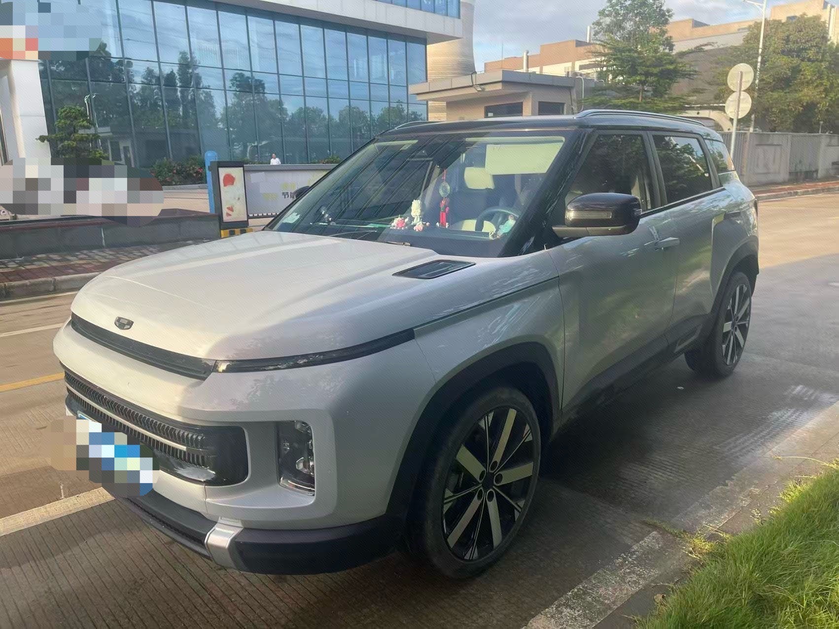 GEELY ICON 2024 car image 