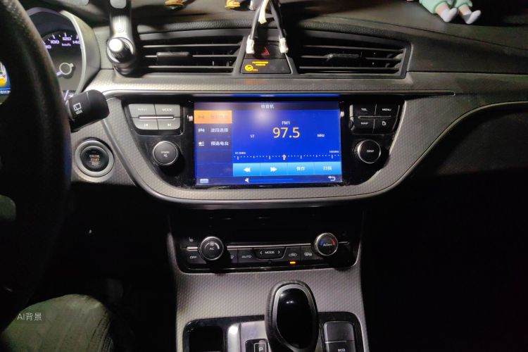 GEELY Emgrand GS 2017 car image #15