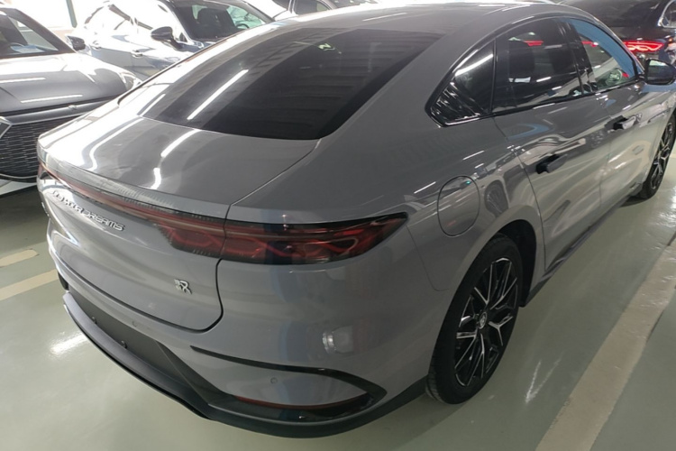BYD Han 2024 #8 BYD Han 2024 car image #8