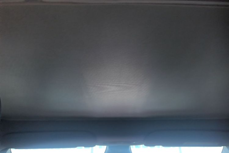 Tesla Model Y 2023 car image #18