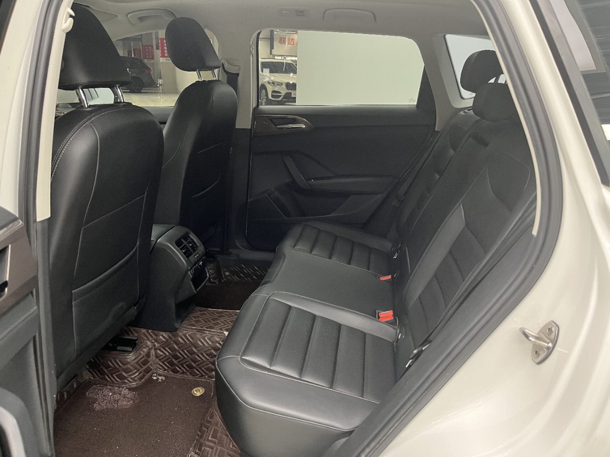 Volkswagen Tharu 2021 car image #3