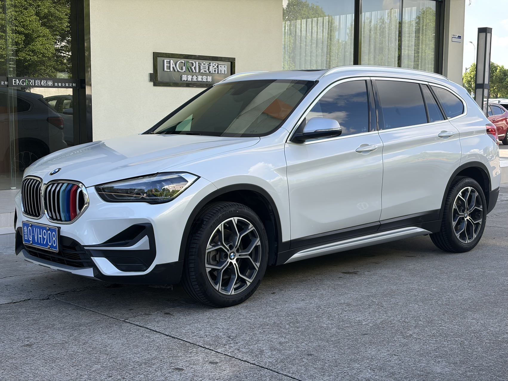 BMW X1 2023 BMW X1 2023 car image