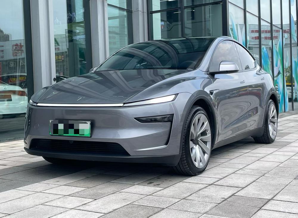 Tesla Model Y 2025 Tesla Model Y 2025 car image