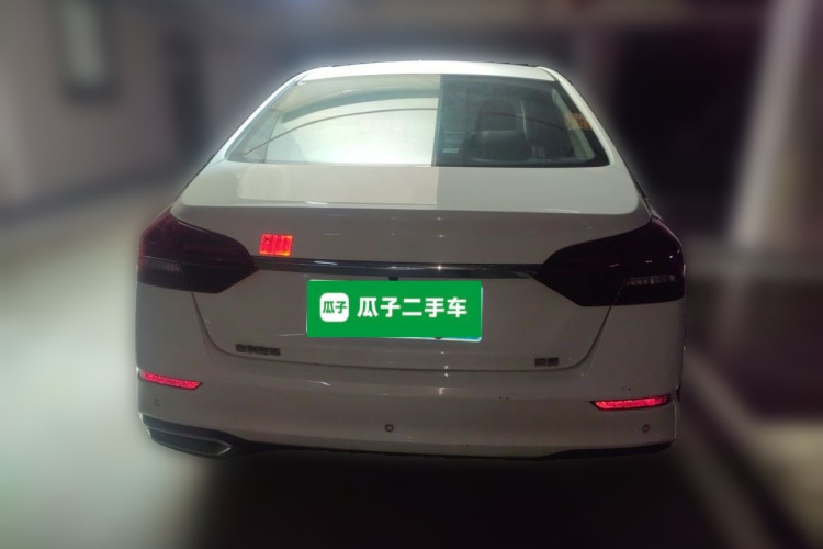 GEELY Emgrand 2020 car image #4