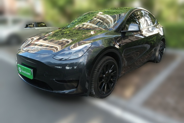 Tesla Model Y 2024 #2 Tesla Model Y 2024 car image #2