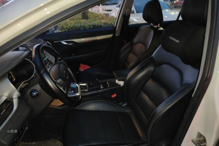 GEELY Emgrand 2019 car image #17