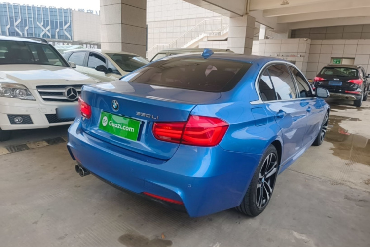 BMW 3 Series 2019 #7 BMW 3 Series 2019 car image #7