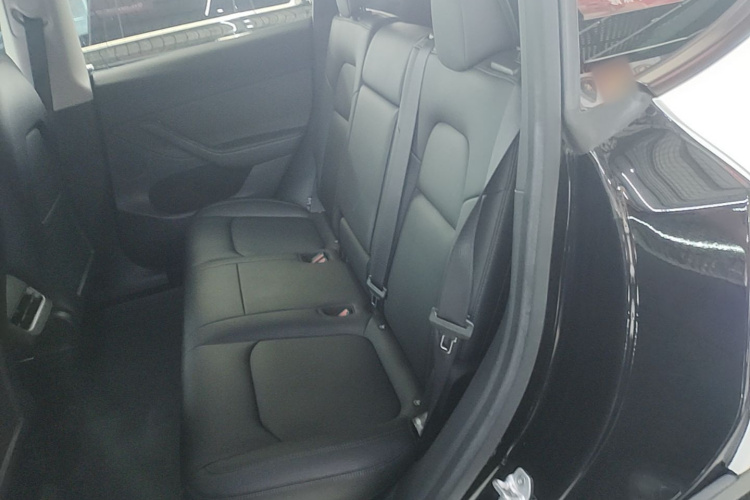 Tesla Model Y 2022 #17 Tesla Model Y 2022 car image #17