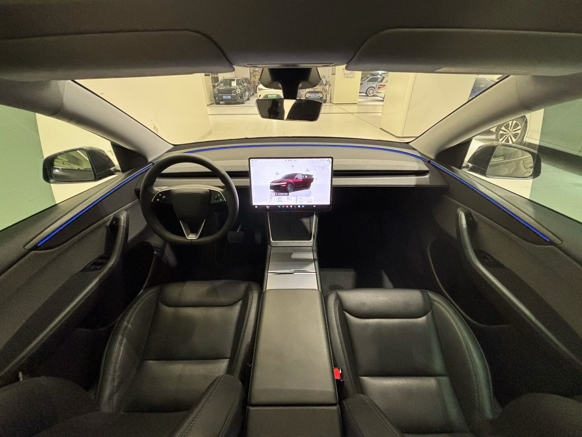Tesla Model Y 2025 car image #4