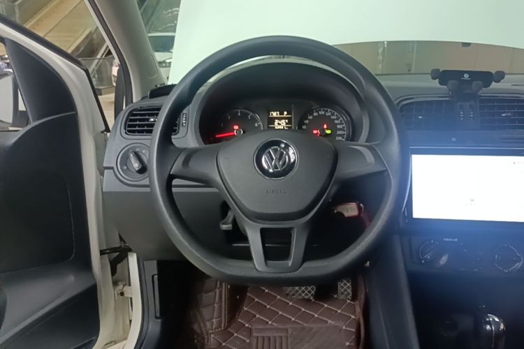 Volkswagen Polo 2017 #11 Volkswagen Polo 2017 car image #11