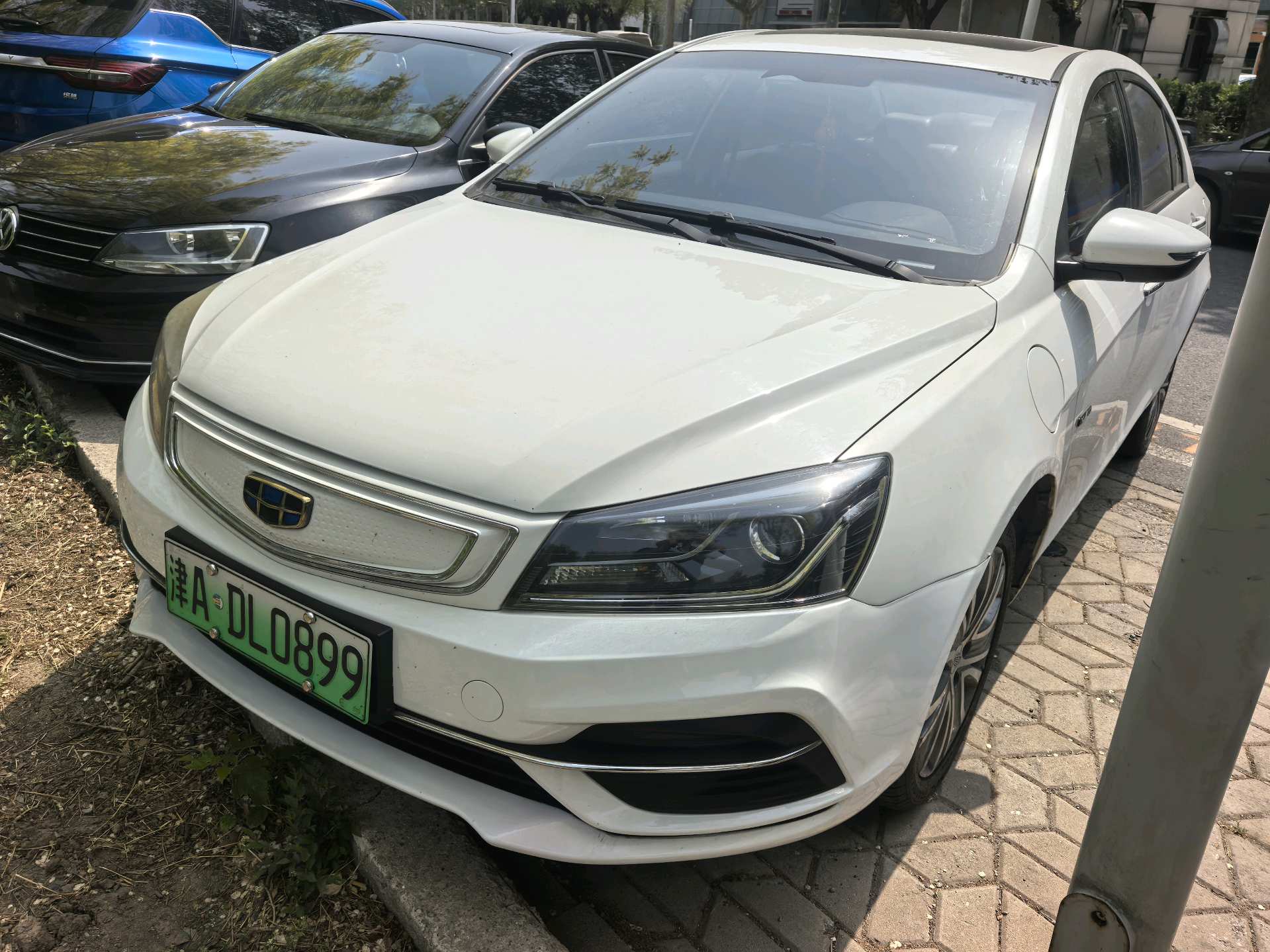GEELY Emgrand New Energy 2019 car image 