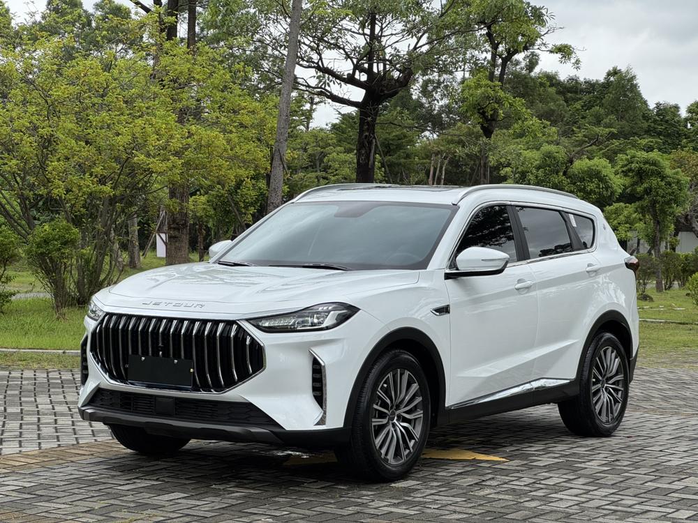 Jetour X70 PLUS 2023 car image 