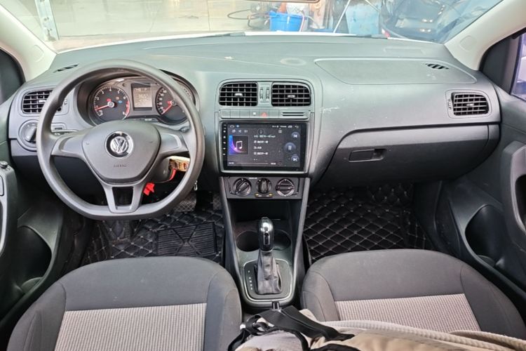 Volkswagen Polo 2017 #10 Volkswagen Polo 2017 car image #10