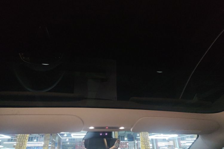 Tesla Model 3 2023 car image #18