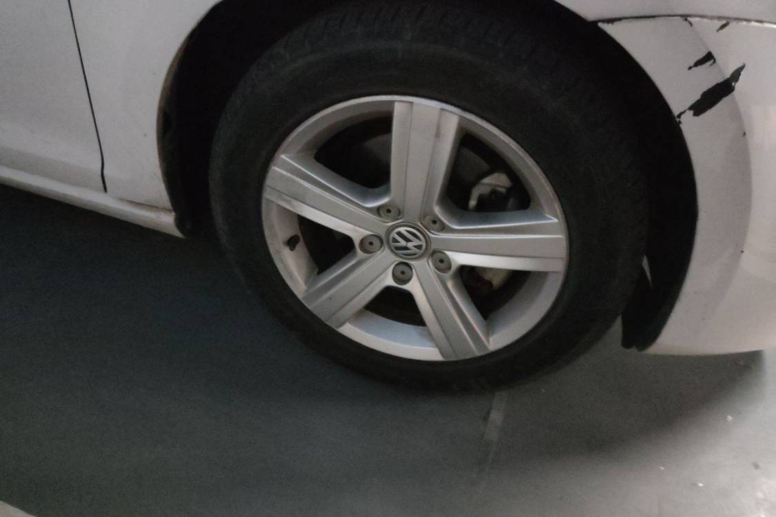 Volkswagen Golf 2014 car image #9