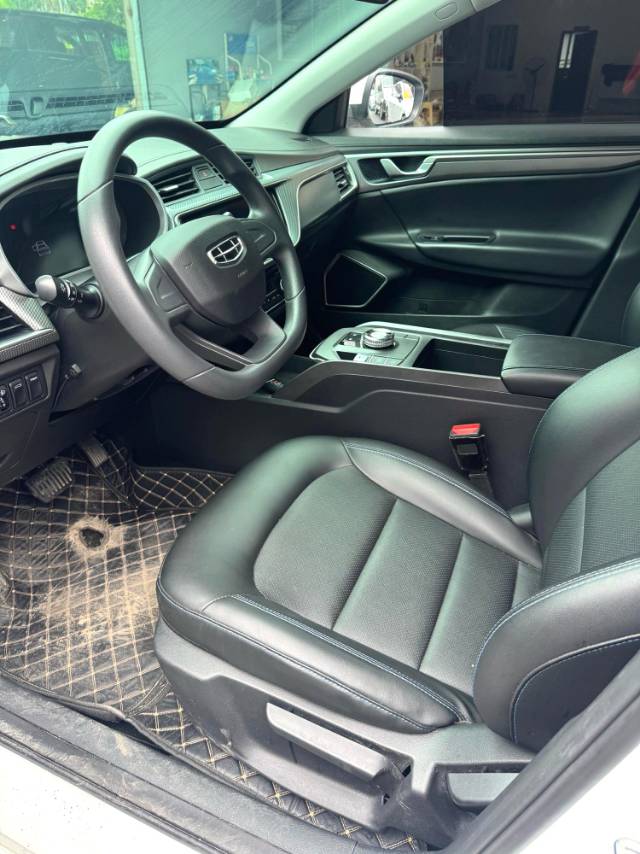 GEELY Emgrand New Energy 2023 image de voiture #2