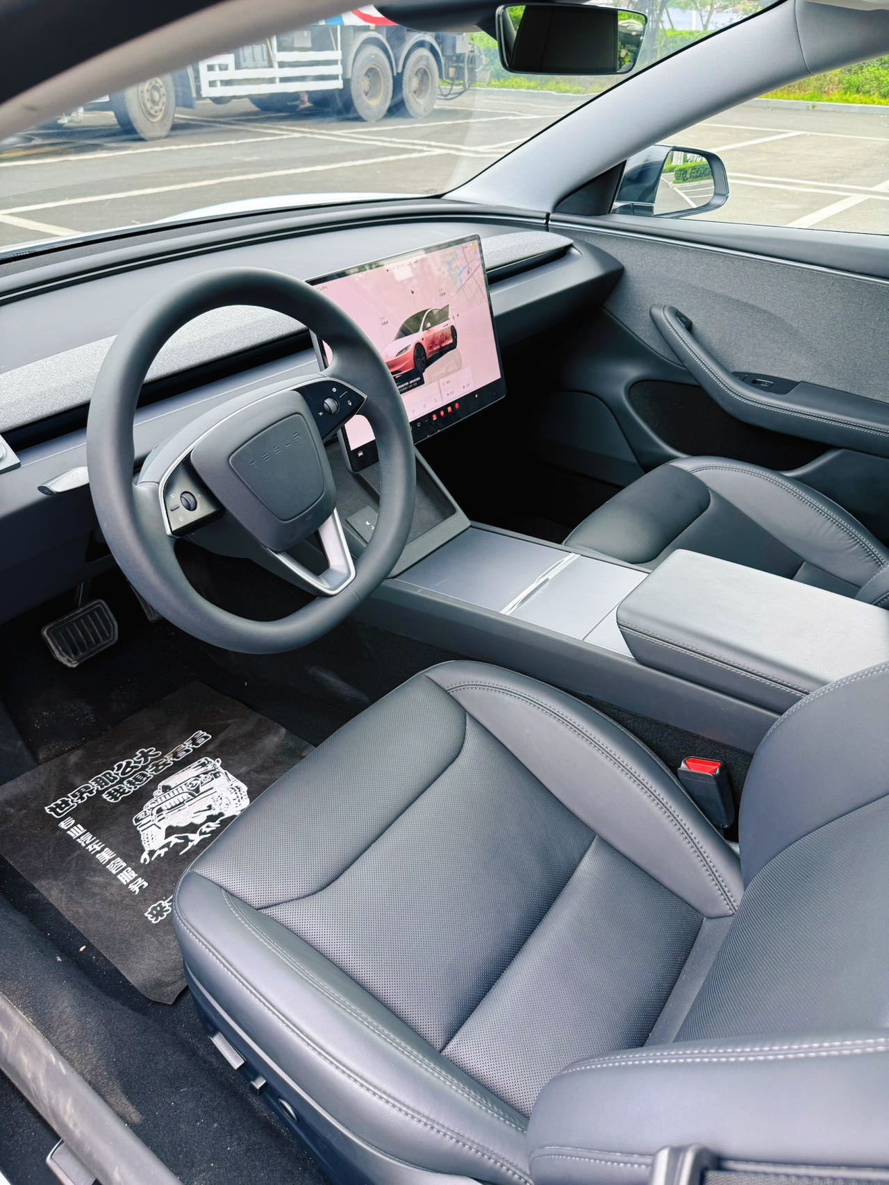 Tesla Model 3 2025 #6 Tesla Model 3 2025 car image #6