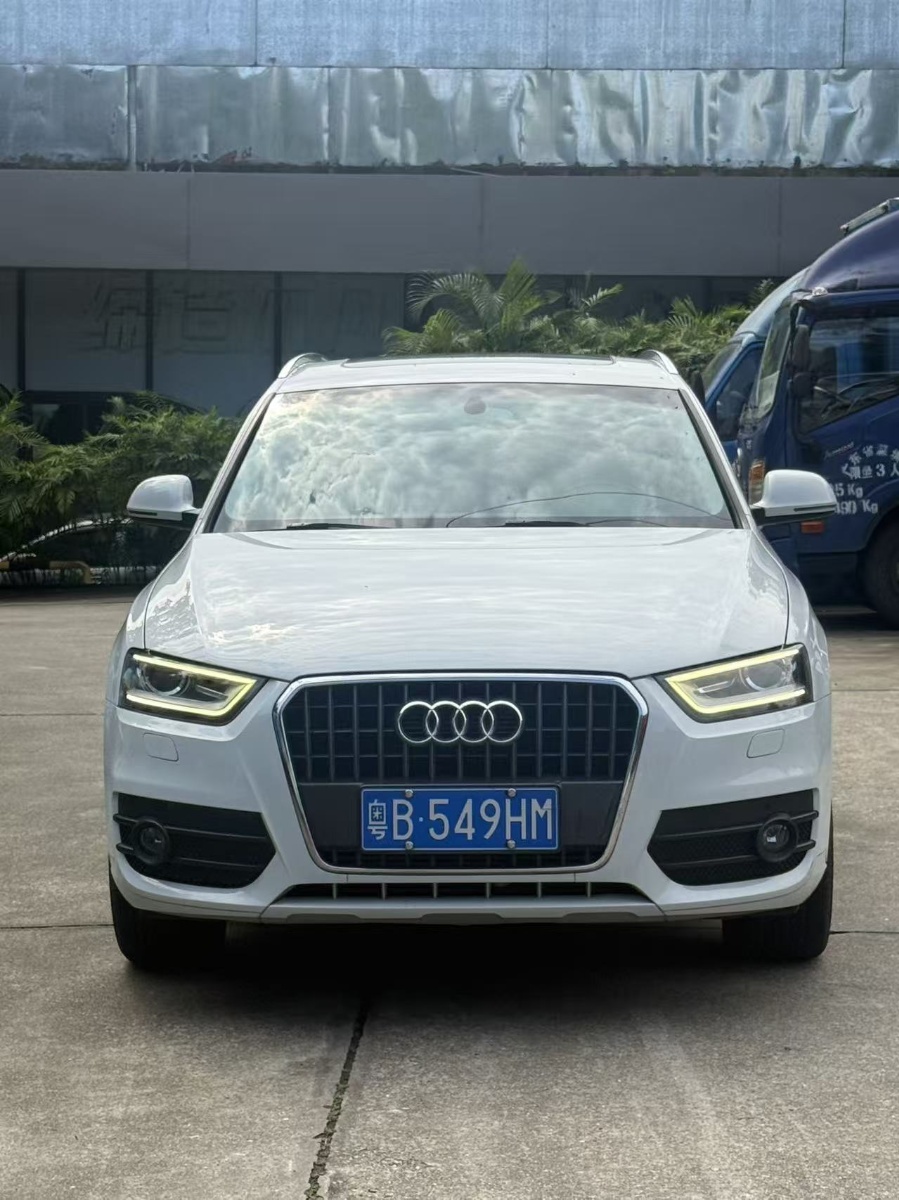 Audi Q3 2014 car image #2