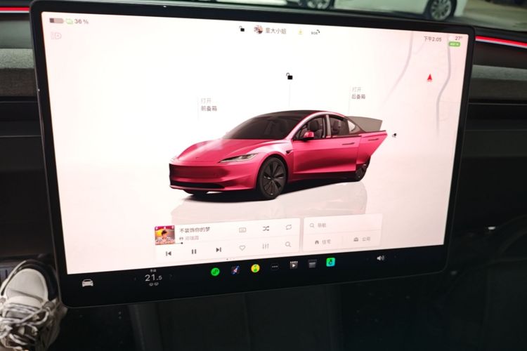 Tesla Model 3 2025 car image #13