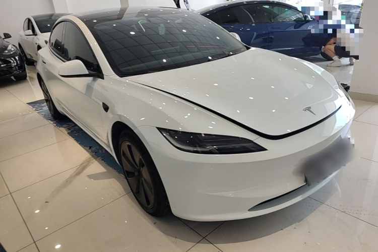 Tesla Model 3 2024 #4 Tesla Model 3 2024 car image #4