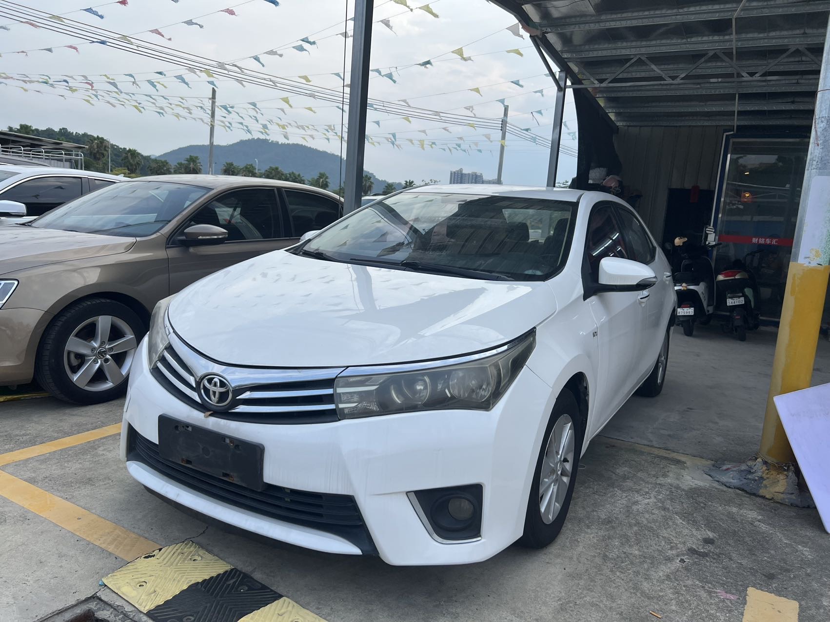 2015 2015 car image